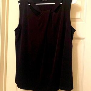 Black top. 100% polyester